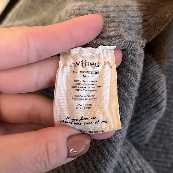 ARITZIA Wilfred V-Neck Merino Cashmere Sweater // Size L - Picture 6 of 7